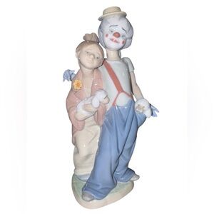 Lladro figurine titled “Pals Forever” with model #7686